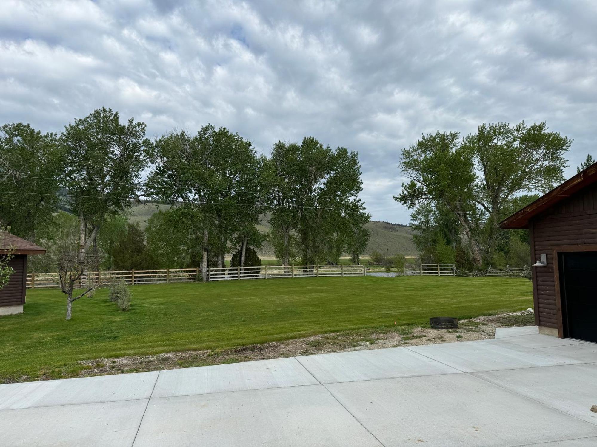 Sportsman Lodge Melrose Mt Butte Exterior foto